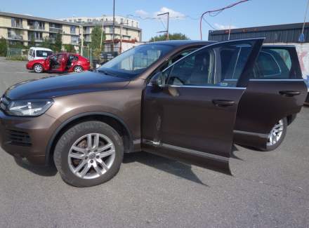 Volkswagen - Touareg