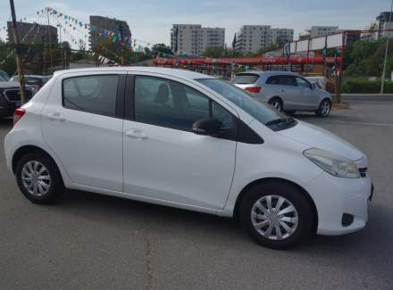 Toyota - Yaris