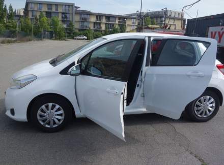 Toyota - Yaris