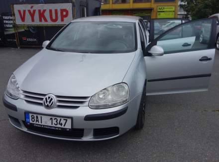 Volkswagen - Golf