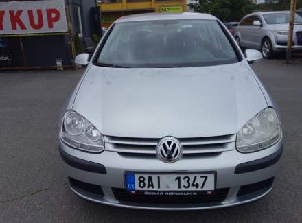 Volkswagen - Golf