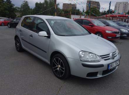 Volkswagen - Golf