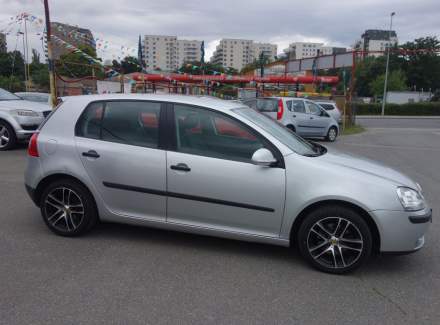 Volkswagen - Golf