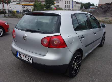 Volkswagen - Golf