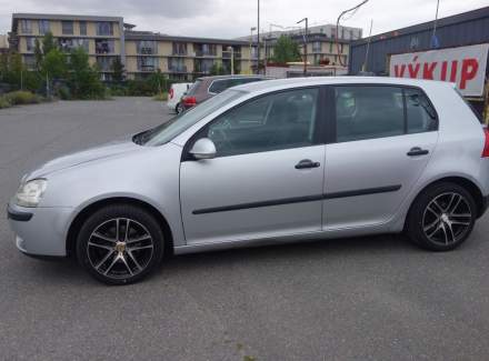 Volkswagen - Golf