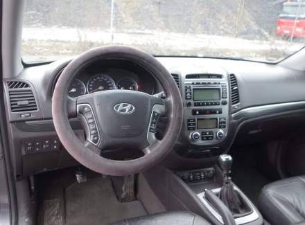 Hyundai - Santa FE