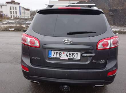 Hyundai - Santa FE