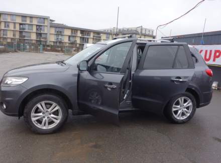Hyundai - Santa FE
