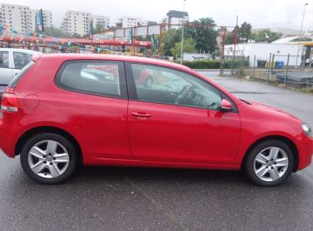 Volkswagen - Golf
