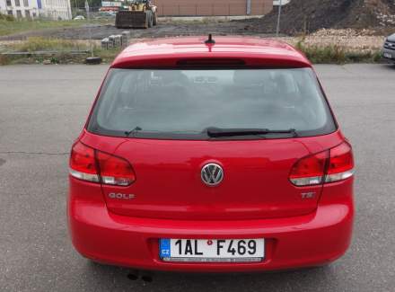 Volkswagen - Golf