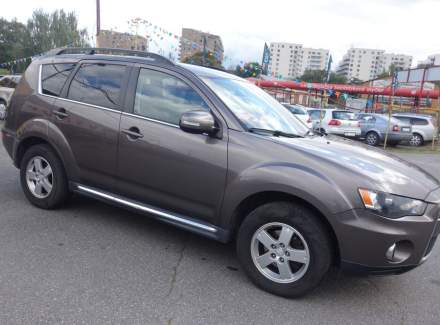 Mitsubishi - Outlander