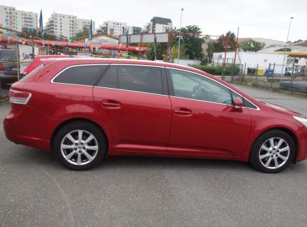 Toyota - Avensis