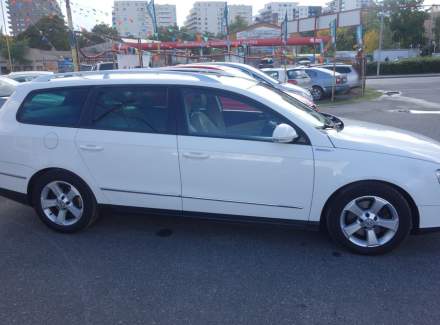 Volkswagen - Passat