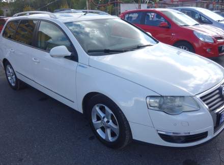 Volkswagen - Passat