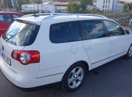 Volkswagen - Passat