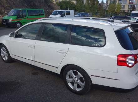 Volkswagen - Passat