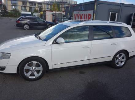 Volkswagen - Passat