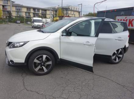 Nissan - Qashqai