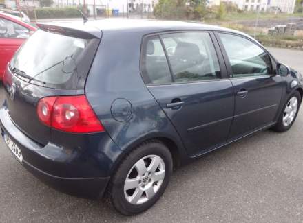 Volkswagen - Golf