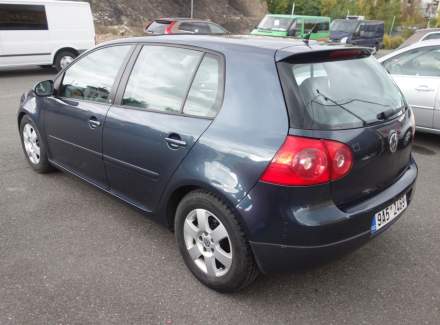 Volkswagen - Golf