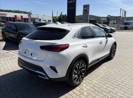 Kia - XCeed