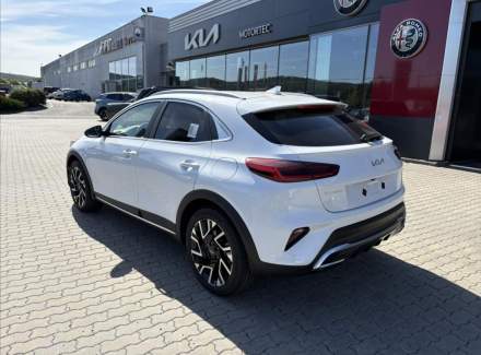 Kia - XCeed