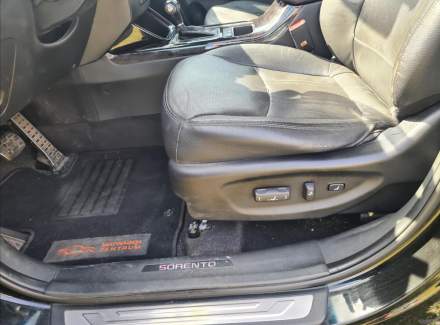 Kia - Sorento