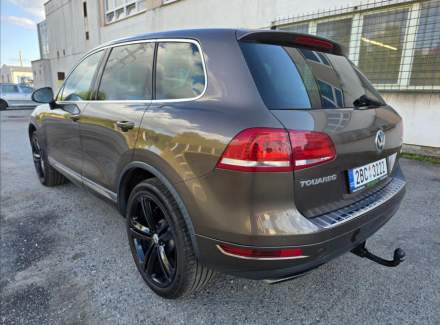 Volkswagen - Touareg