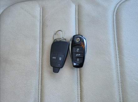 Volkswagen - Touareg