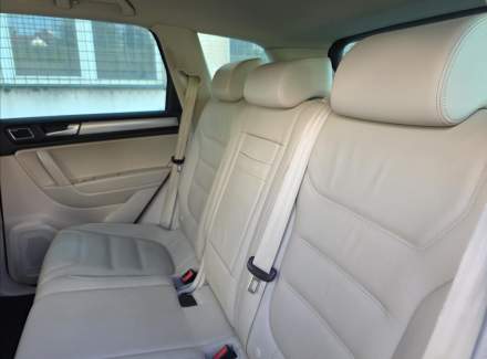 Volkswagen - Touareg