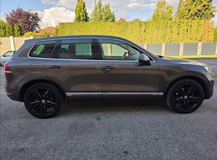 Volkswagen - Touareg