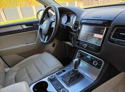 Volkswagen - Touareg