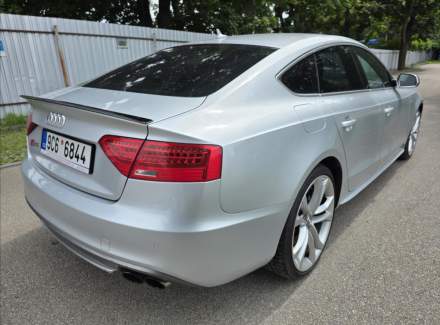 Audi - S5