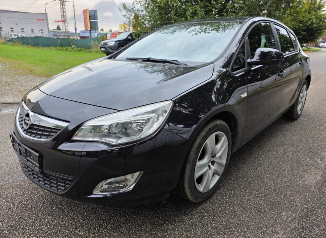 Opel - Astra
