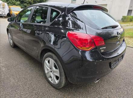 Opel - Astra