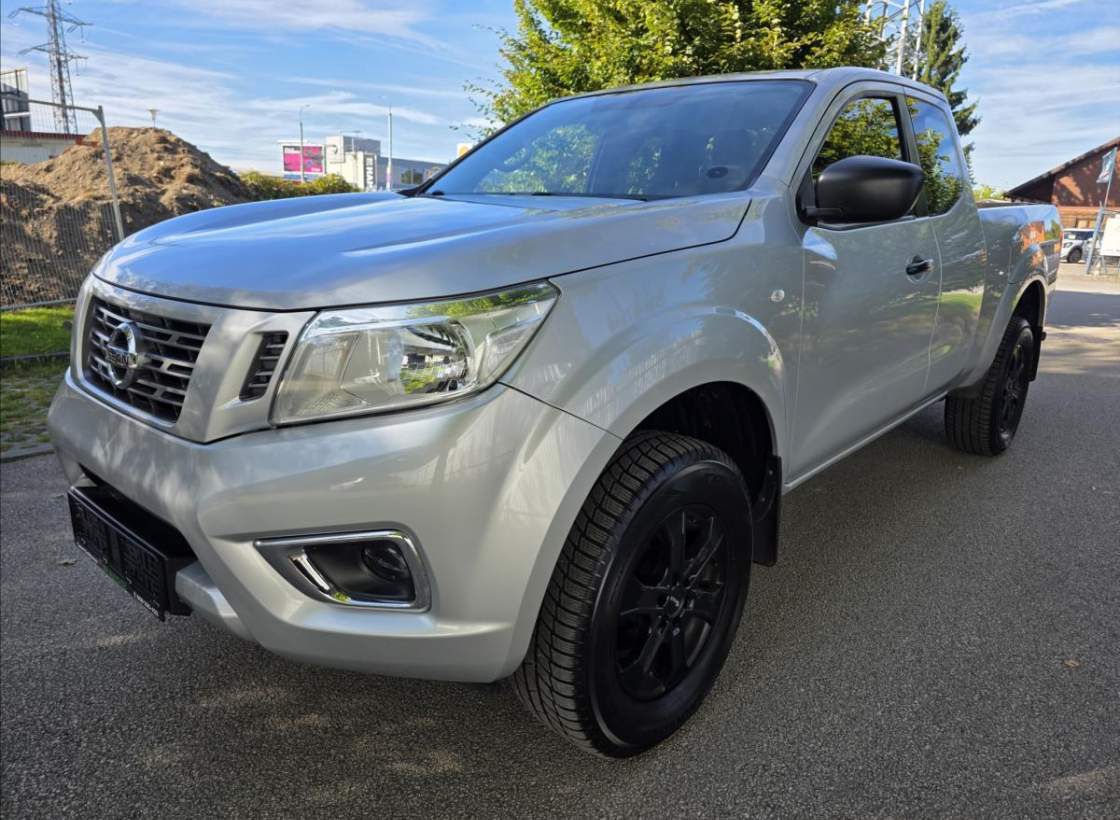 Nissan - Navara