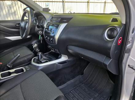 Nissan - Navara
