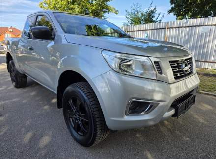 Nissan - Navara