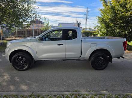 Nissan - Navara
