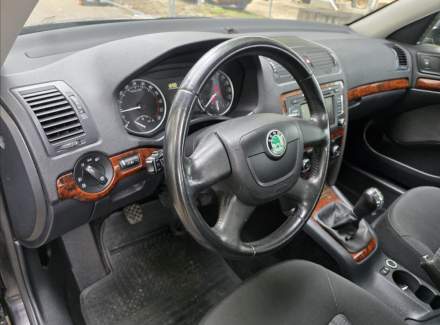 Škoda - Octavia