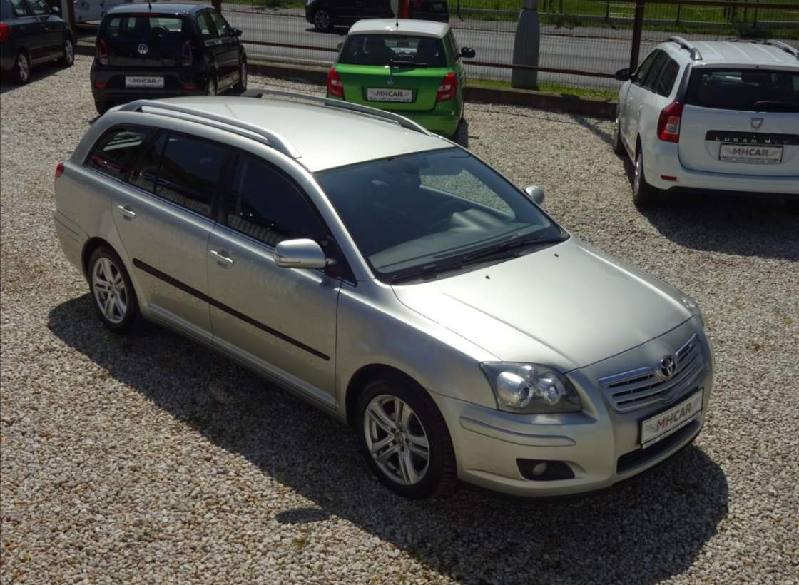 Toyota - Avensis