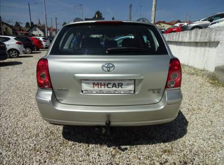 Toyota - Avensis