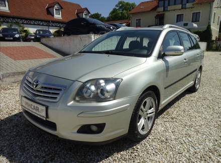 Toyota - Avensis