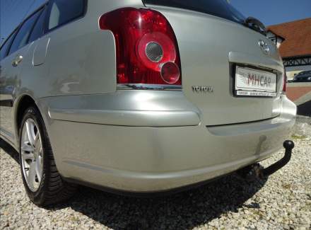 Toyota - Avensis