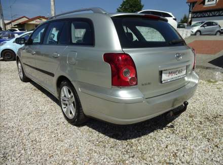 Toyota - Avensis