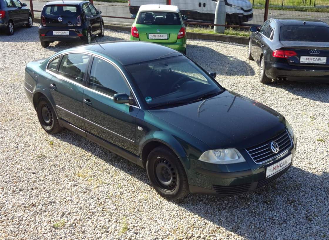 Volkswagen - Passat
