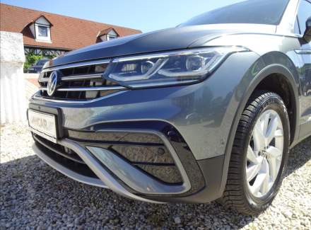 Volkswagen - Tiguan