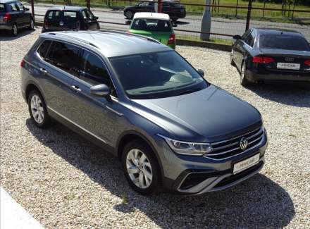 Volkswagen - Tiguan