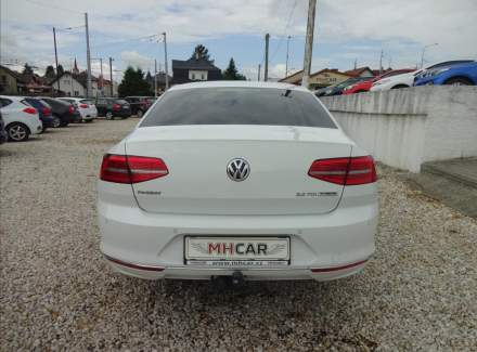 Volkswagen - Passat