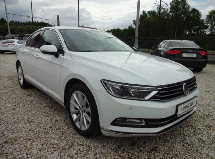 Volkswagen - Passat